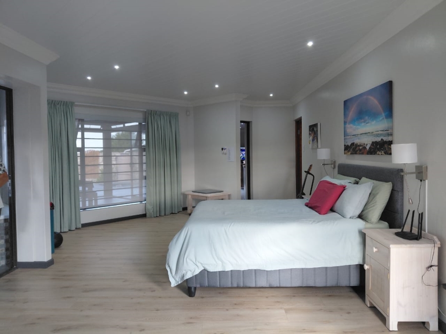 3 Bedroom Property for Sale in Stilbaai Wes Western Cape